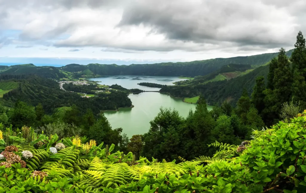 Vista das Lagoas das Sete Cidades em São Miguel