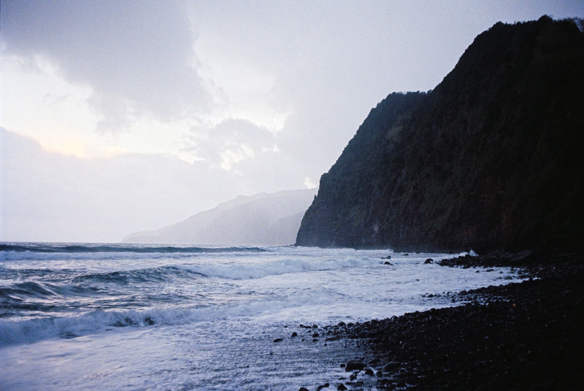 Praia nos Açores fotografada por Tobias